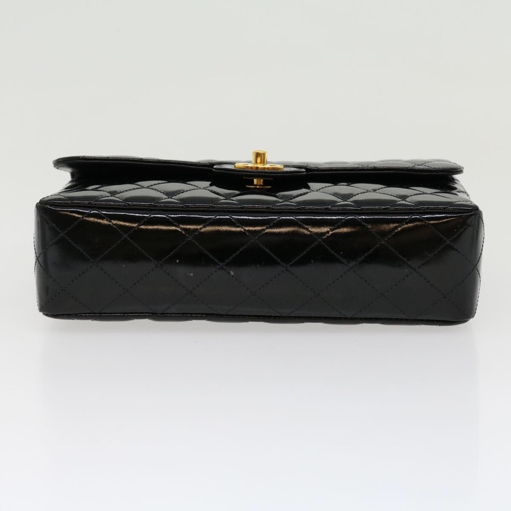 Chanel Bag - Picture 4 of 10